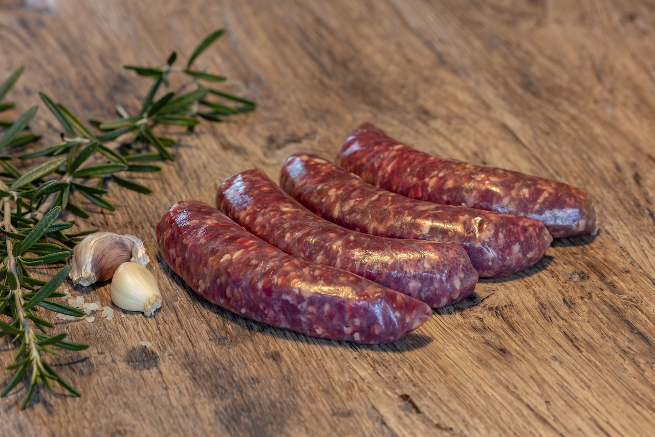 Biologische braadworst van Black Angus rund – Woudstra’s Pleats Friesland